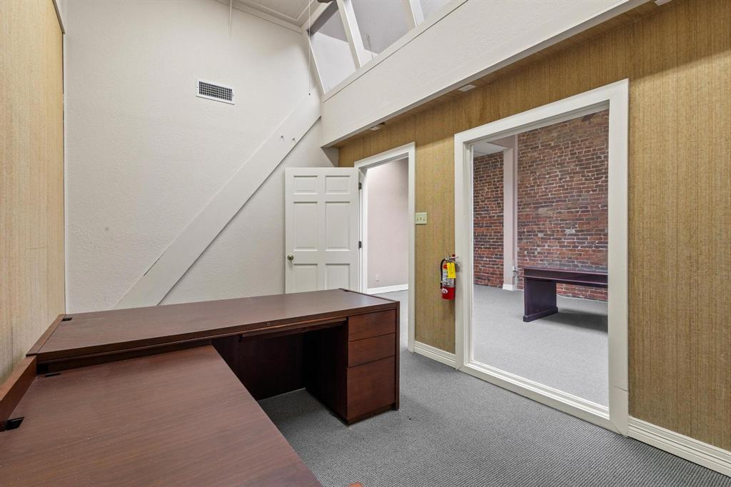 Otp Sherman - Commercial Sale