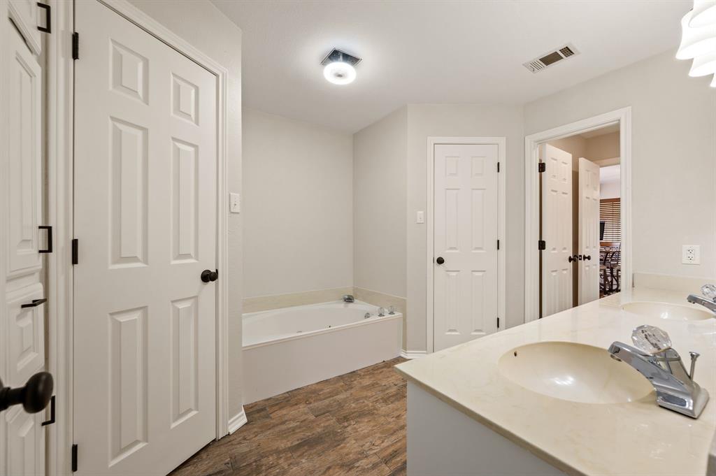 Runaway Bay - Residential