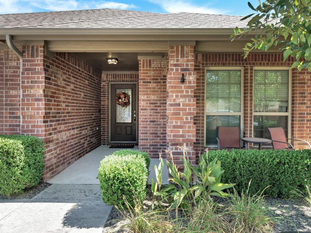 2305 Luscombe Lane