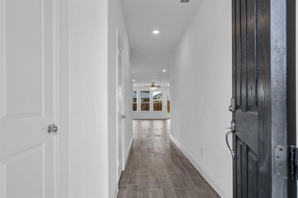 Anacapri, Ph 1b - Residential Lease