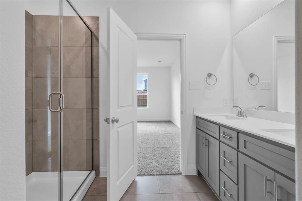 Anacapri, Ph 1b - Residential Lease