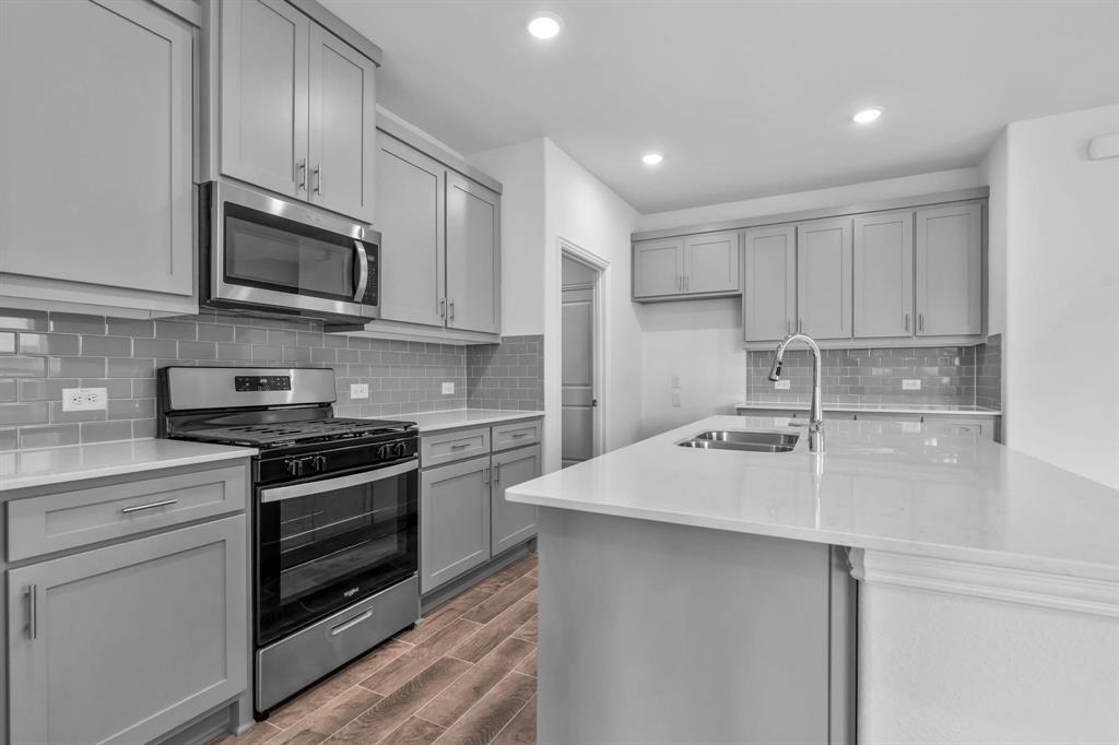 Anacapri, Ph 1b - Residential Lease