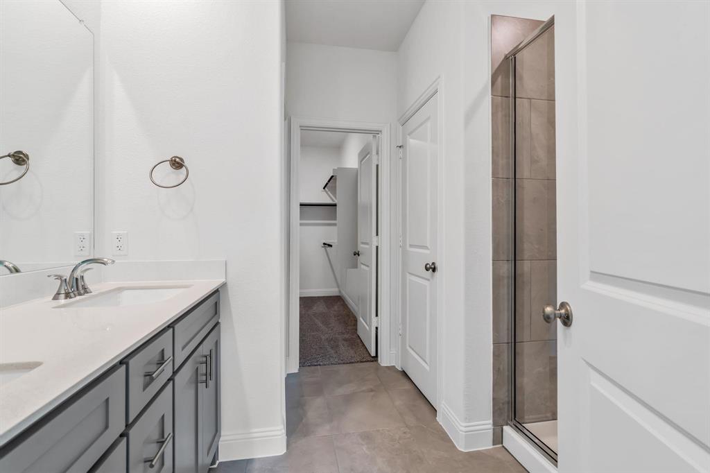 Anacapri, Ph 1b - Residential Lease