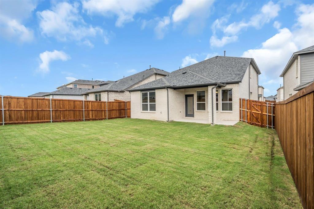 Anacapri, Ph 1b - Residential Lease