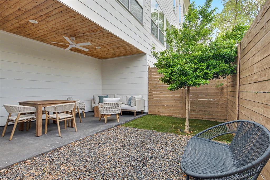 5811 Lindell Condo - Residential