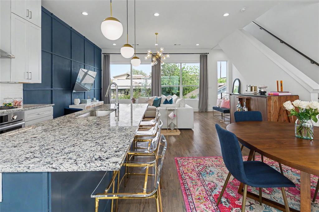 5811 Lindell Condo - Residential