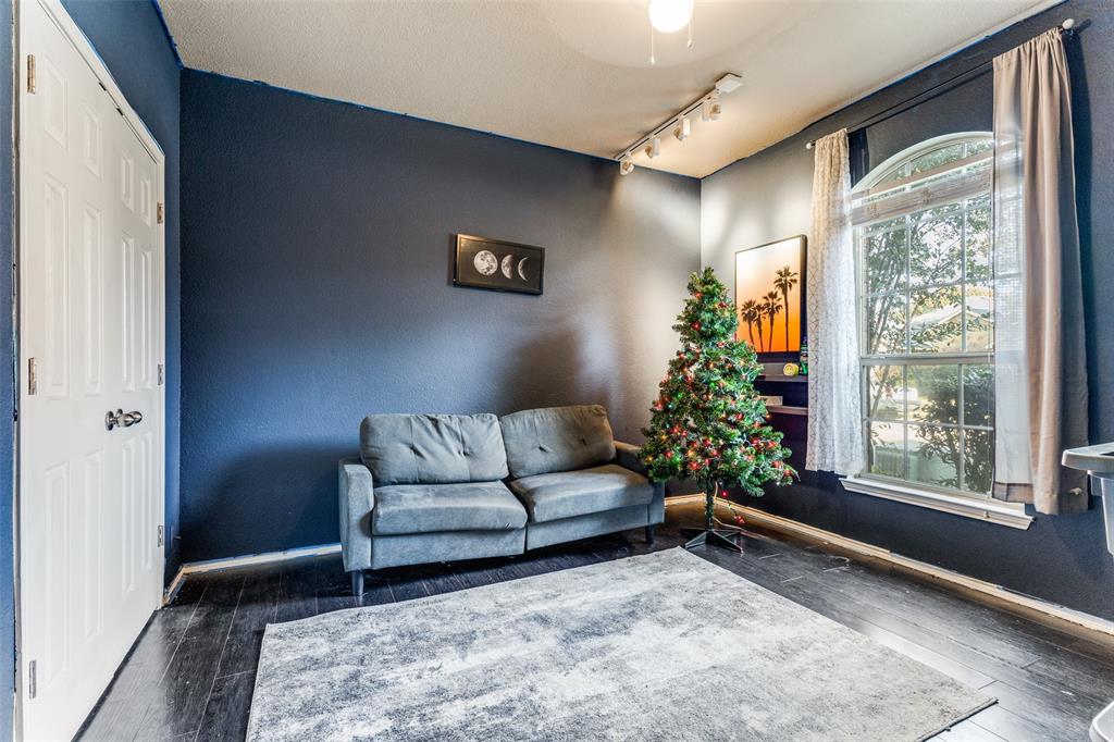 Lakepointe - Residential