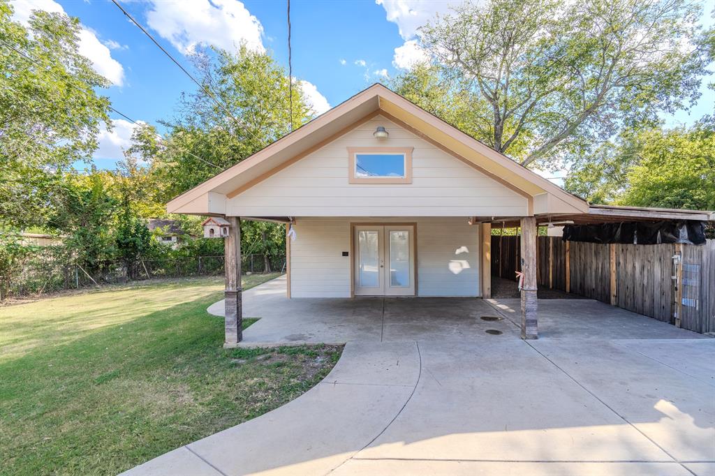 Vought Manor 04 - Residential