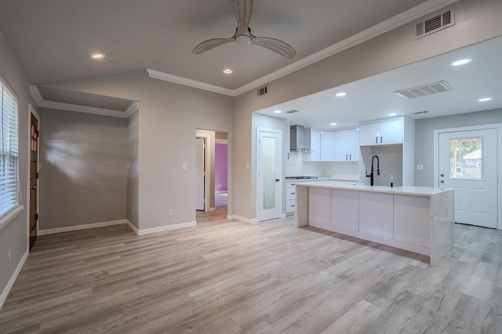 Vought Manor 04 - Residential