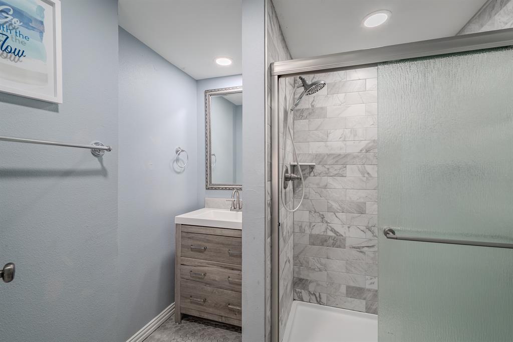 Vought Manor 04 - Residential