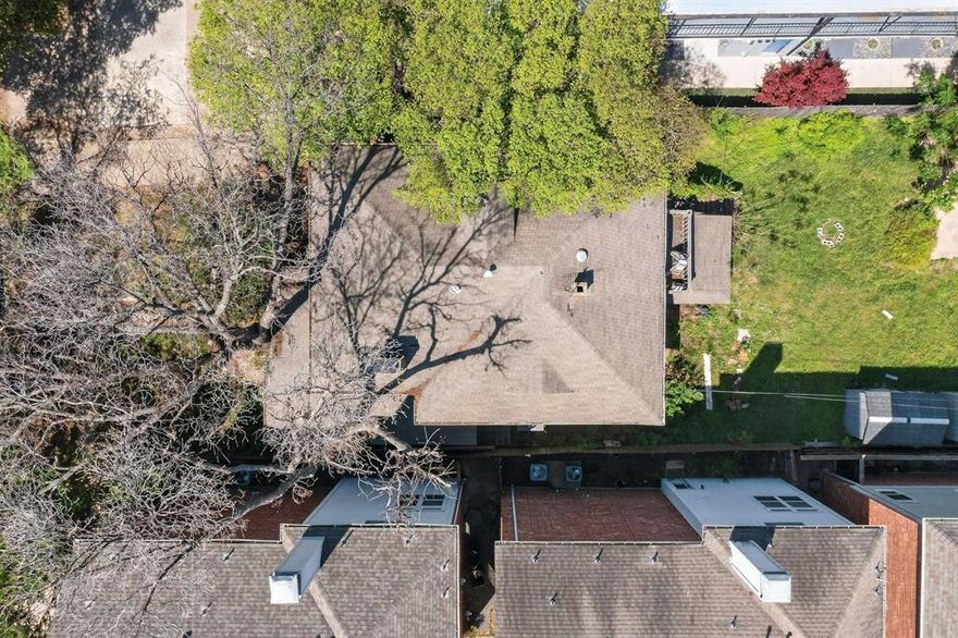 Beautifully located multi-family located N Oak Lawn property BEING SOLD FOR LOT VALUE.  There is an old wooden structure (1929 vintage) on the property that is in disrepair.  This property is a wonderful opportunity for a developer to built new multi-family homes within walking distance of the Katy Trail, Turtle Creek Park, Eatzi’s and Whole Foods.  The lot is 50 X 160 and is zoned MFR-Duplexes.