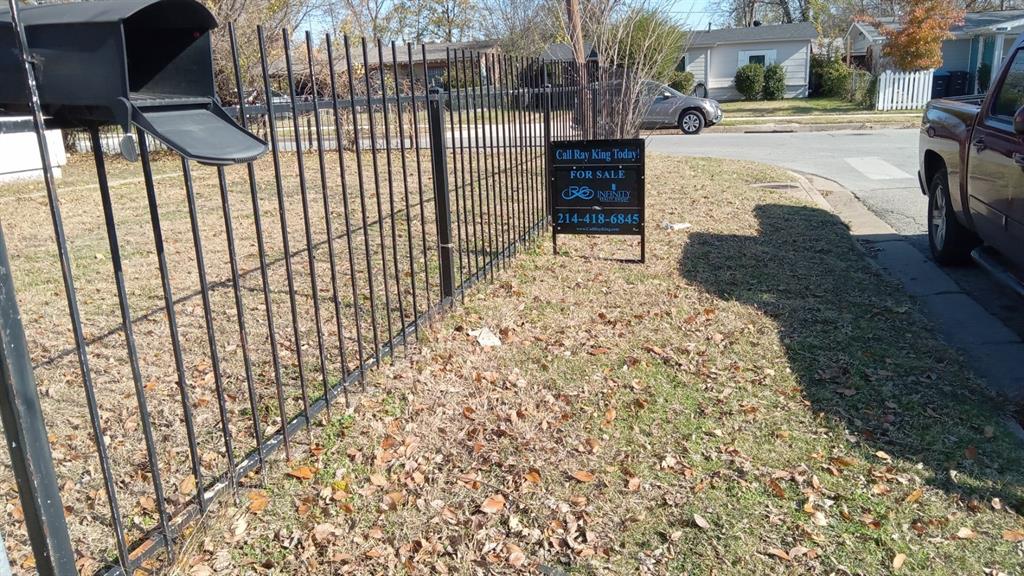 Burton Acres - Residential