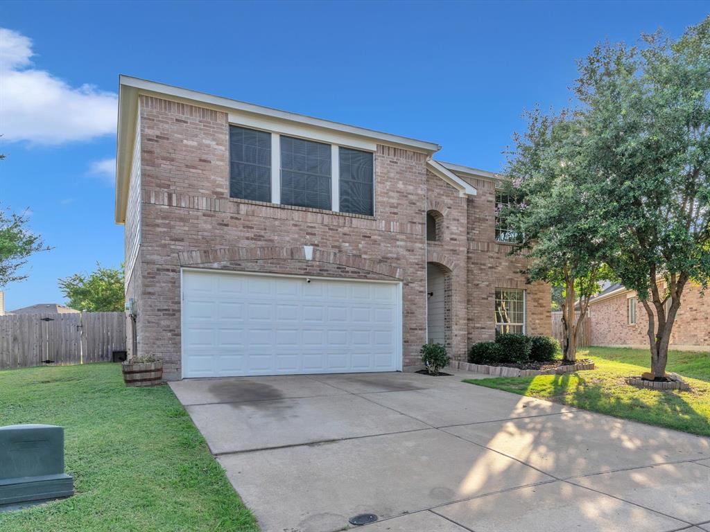 9101 Goldenview Drive