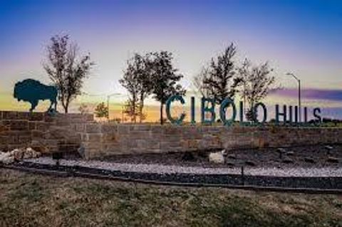 Photo of 2412 Sagamore Street, Fort Worth, TX 76179 (MLS # 21159192)