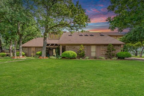 7300 Londonderry Drive North Richland Hills TX 76182