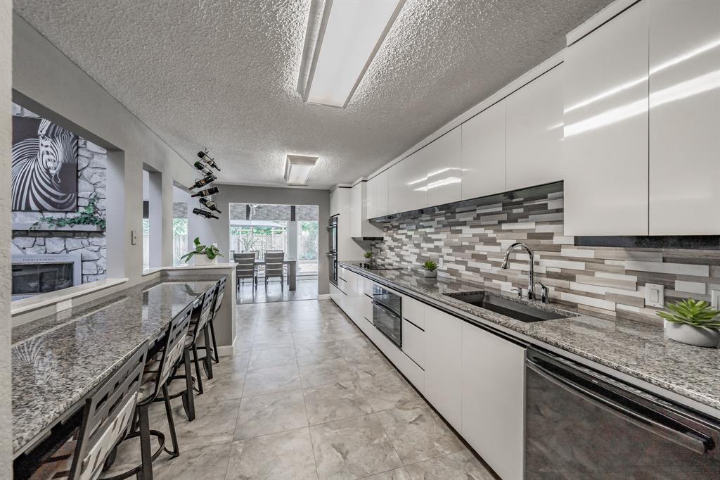 7300 Londonderry Drive