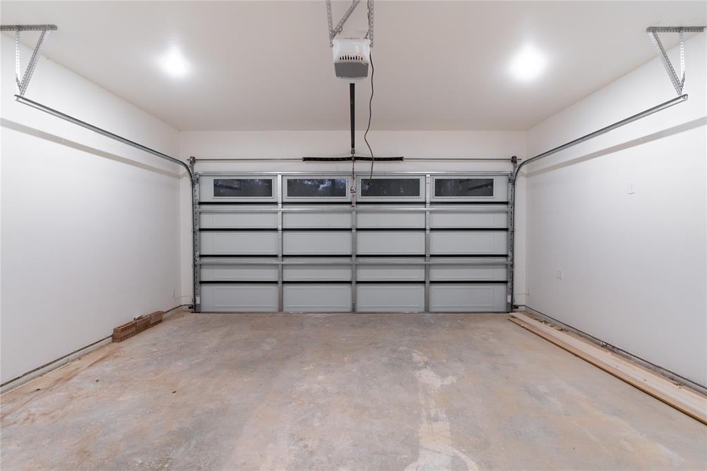 WHITLEY SUR, BEACHWOOD ESTS SEC E - Residential