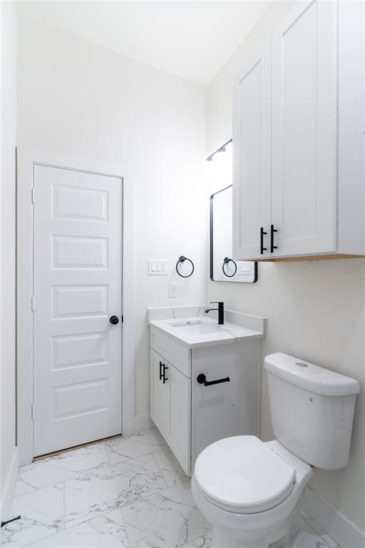 WHITLEY SUR, BEACHWOOD ESTS SEC E - Residential