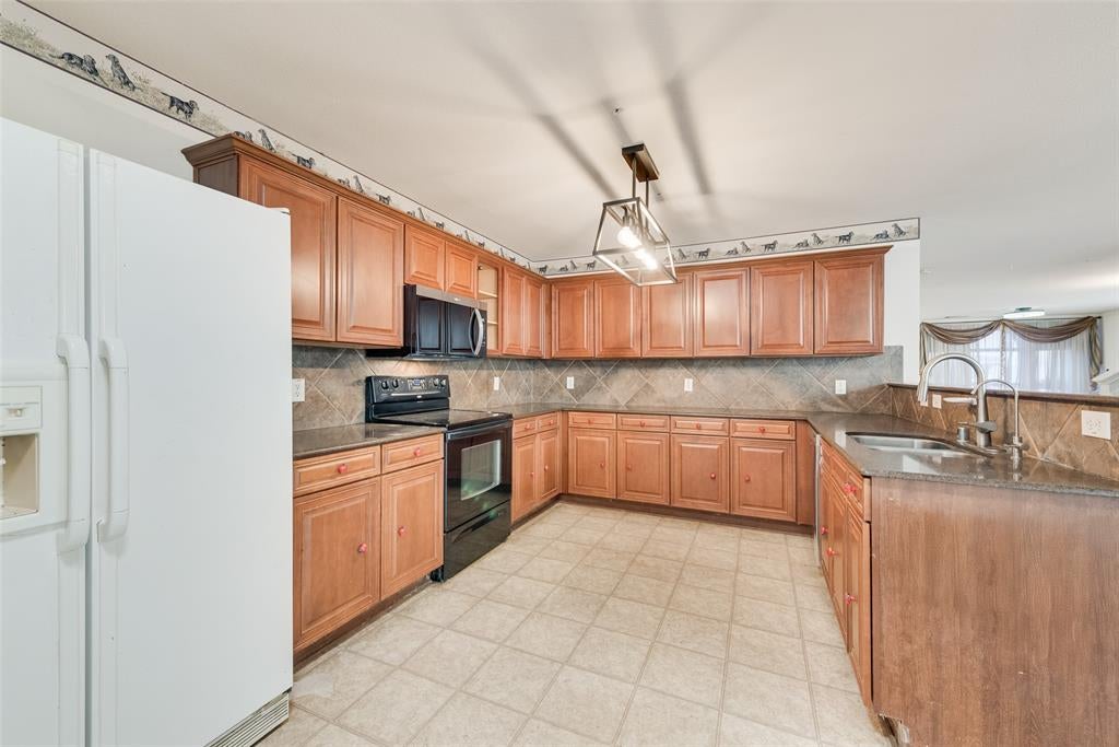 3506 Ridge Elm Drive