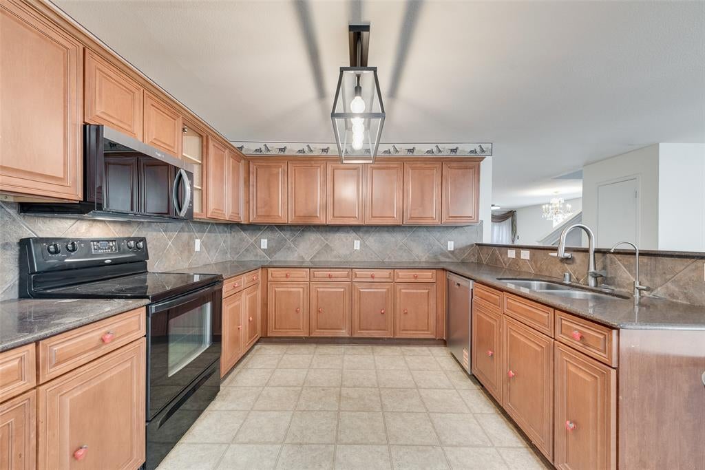 3506 Ridge Elm Drive