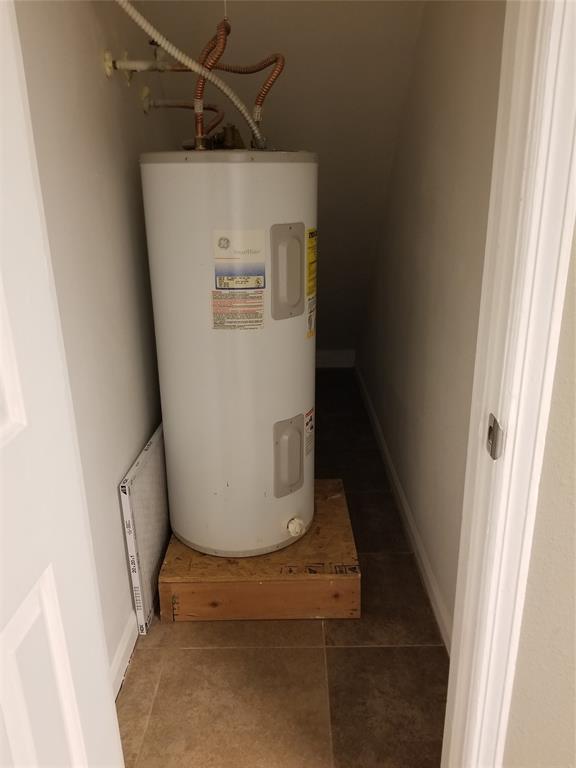 Rogers Court Second Revision - Residential Lease