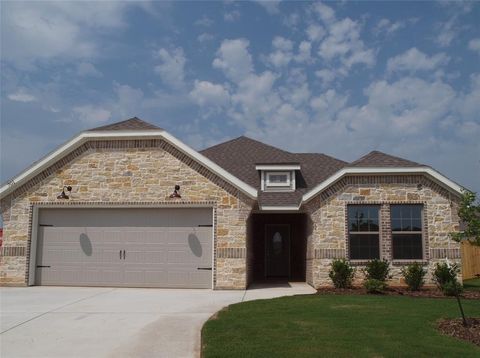 701 Raylan Street Springtown TX 76082