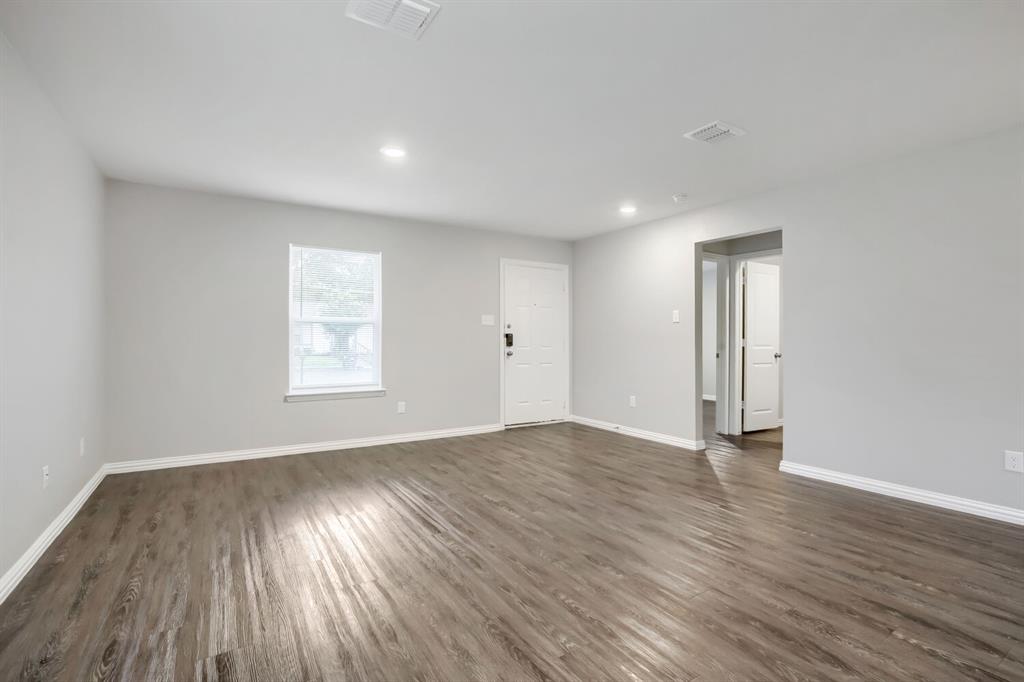 824 E Pecan Avenue 828