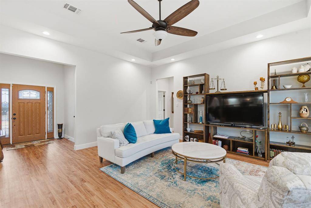 2201 Springhill Court