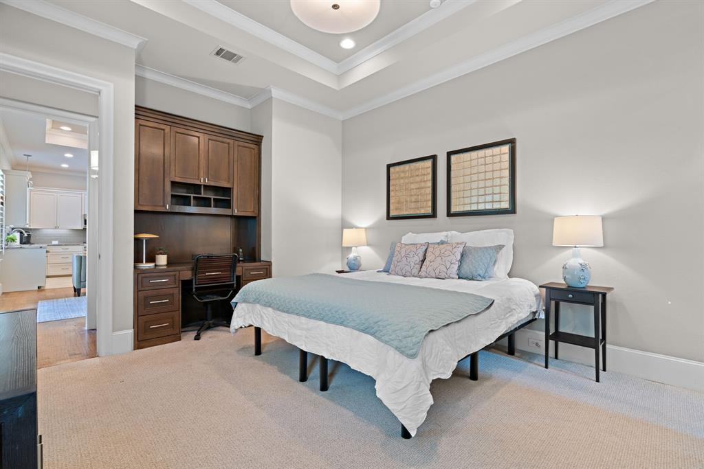 Chateau Du Lac Ph I - Residential