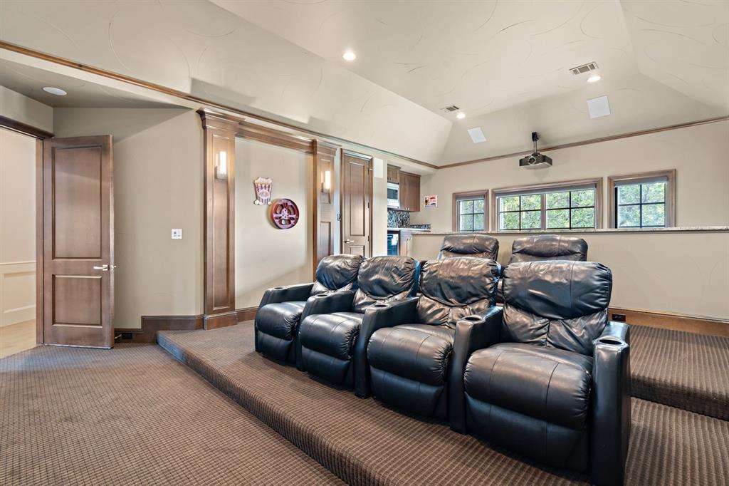 Chateau Du Lac Ph I - Residential