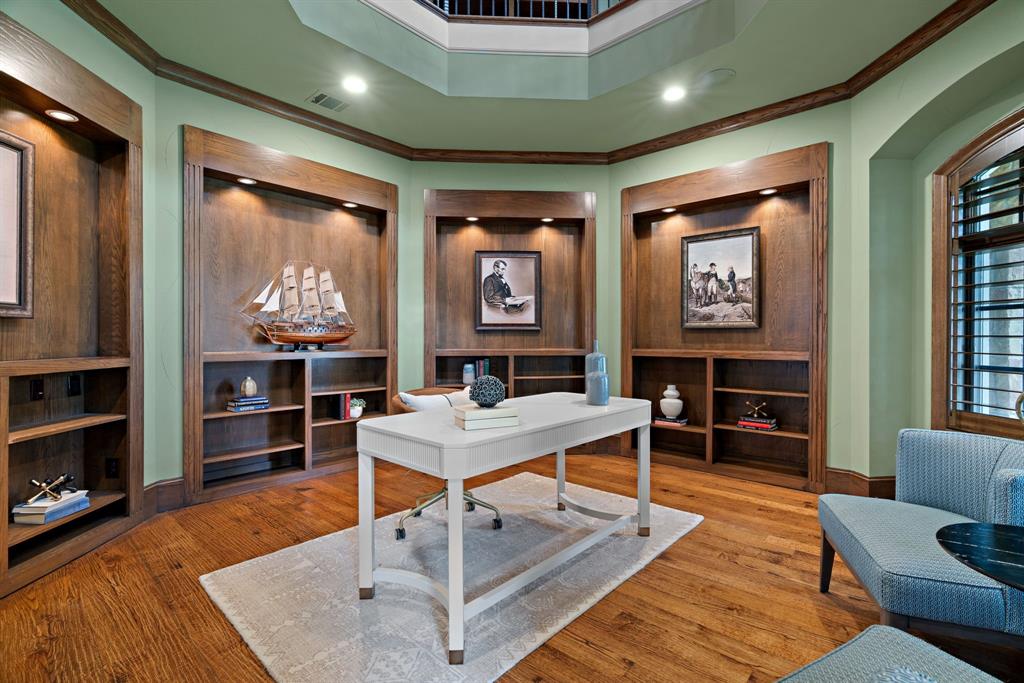 Chateau Du Lac Ph I - Residential