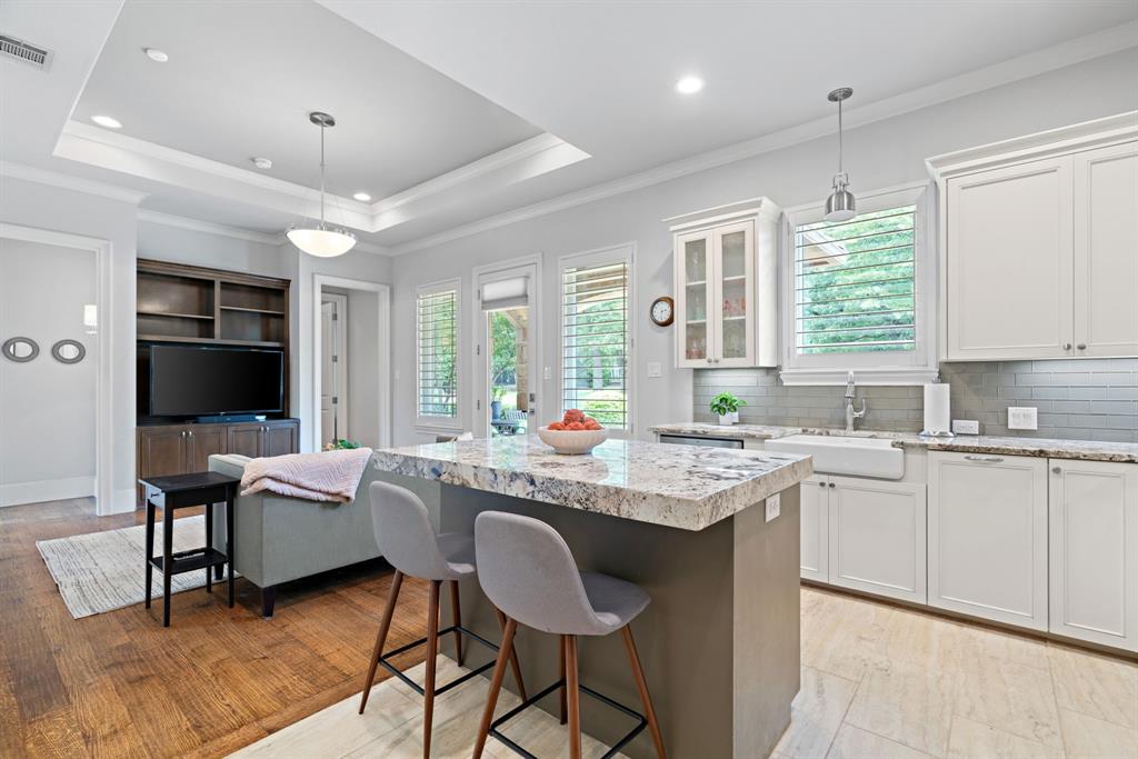 Chateau Du Lac Ph I - Residential