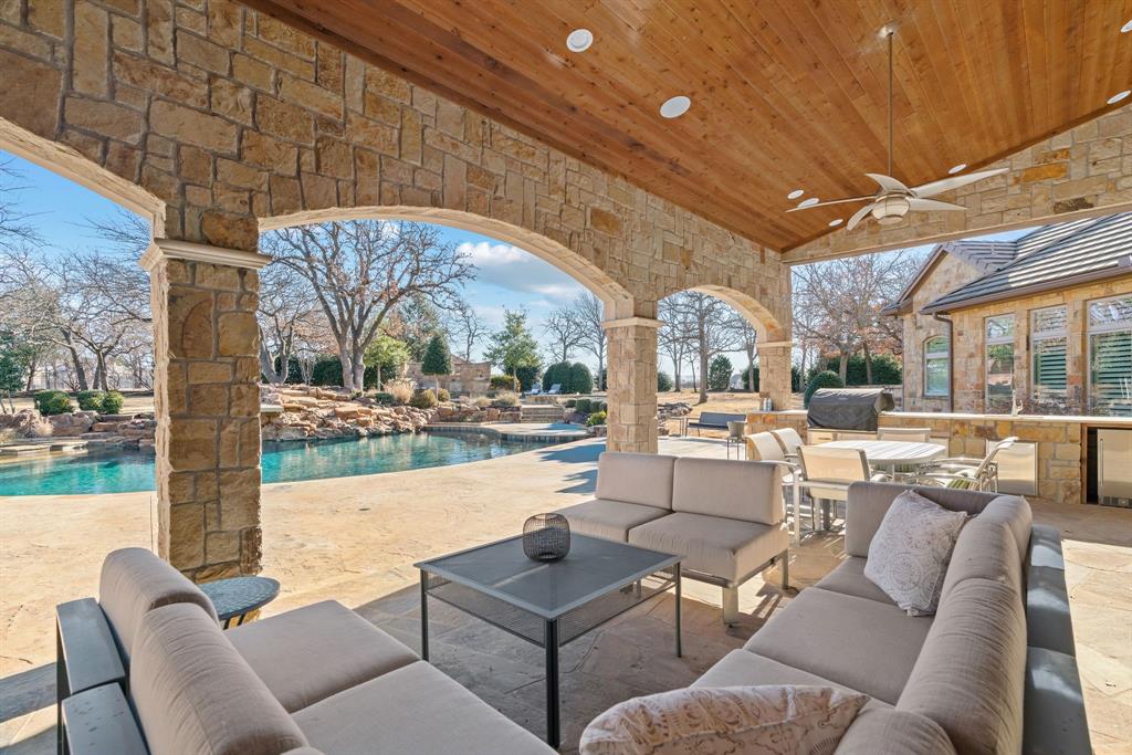 Chateau Du Lac Ph I - Residential