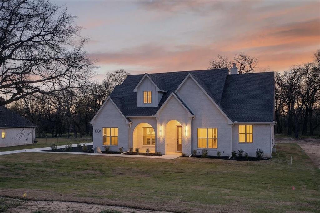 1004 Arbor Vista