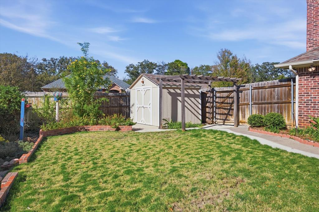 Laguna Tres Estate - Residential