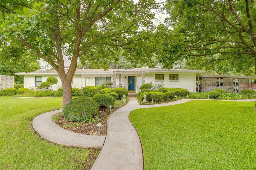 200 LAKERIDGE Road