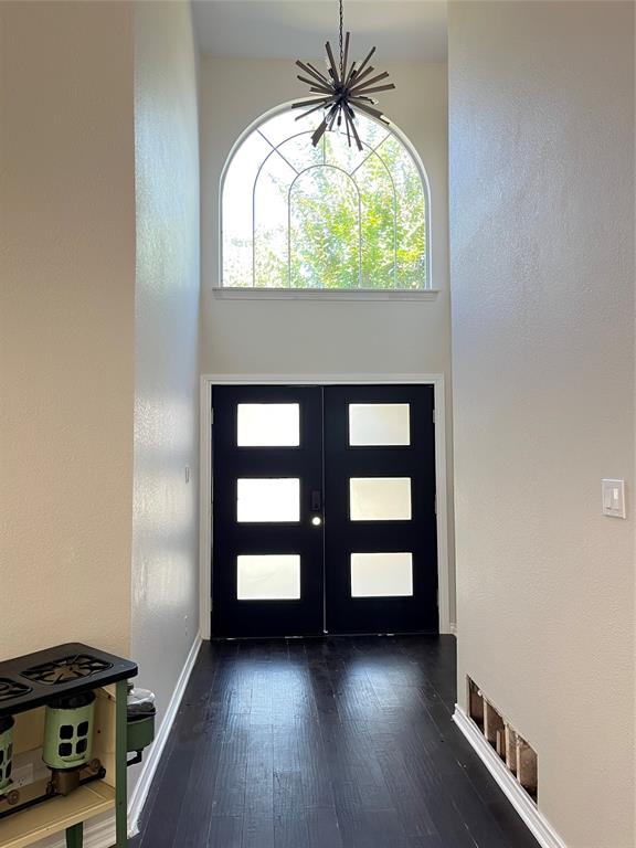 1540 Nightingale Circle