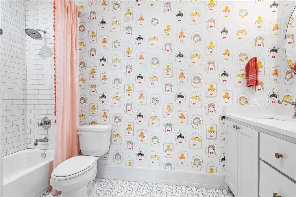 Hickory Hill Estate - Residential