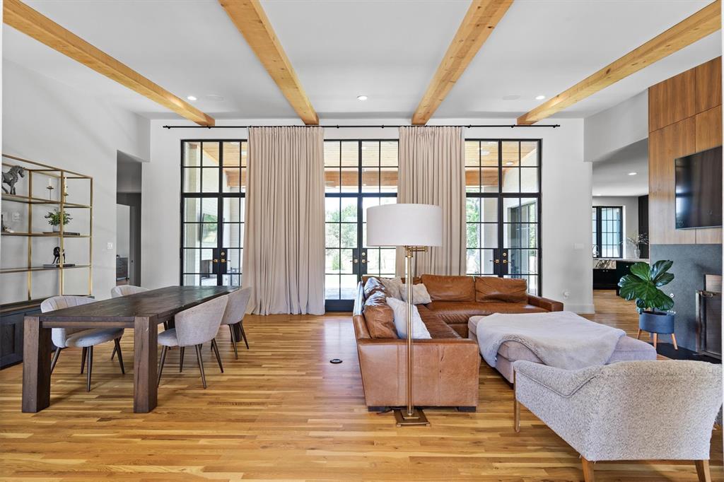 Hickory Hill Estate - Residential