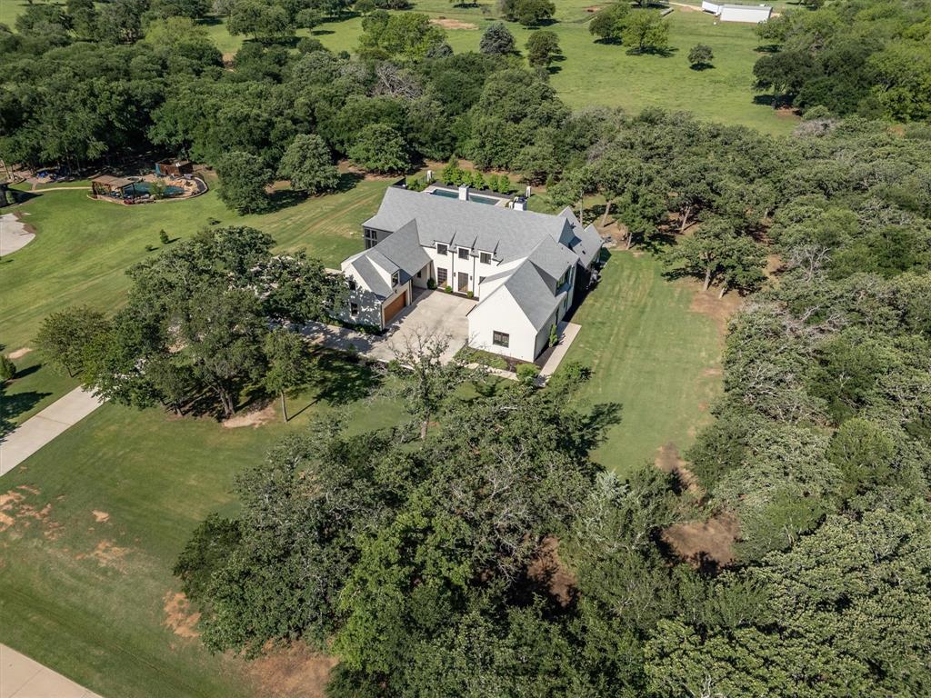 Hickory Hill Estate - Residential