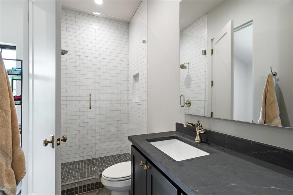 Hickory Hill Estate - Residential