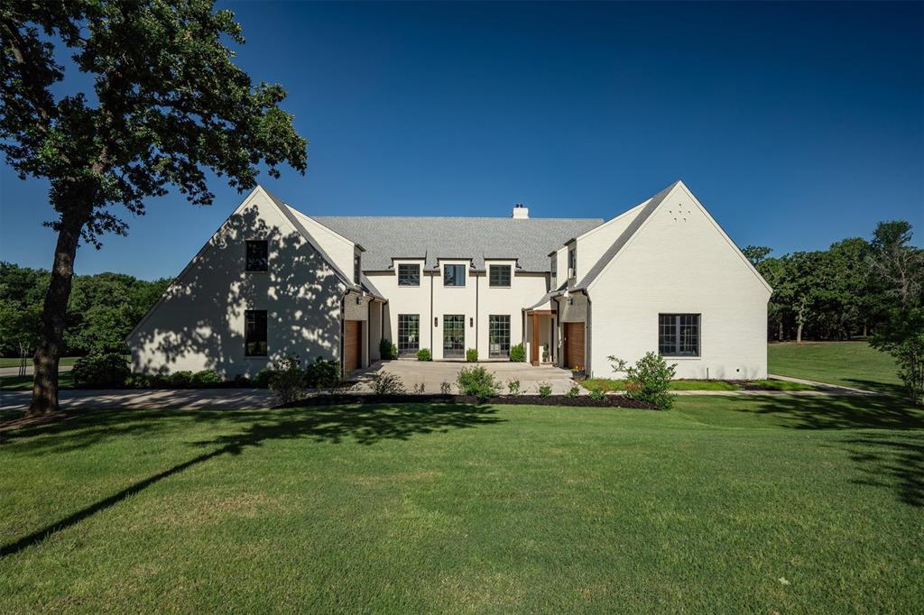 325 W Hickory Ridge Circle