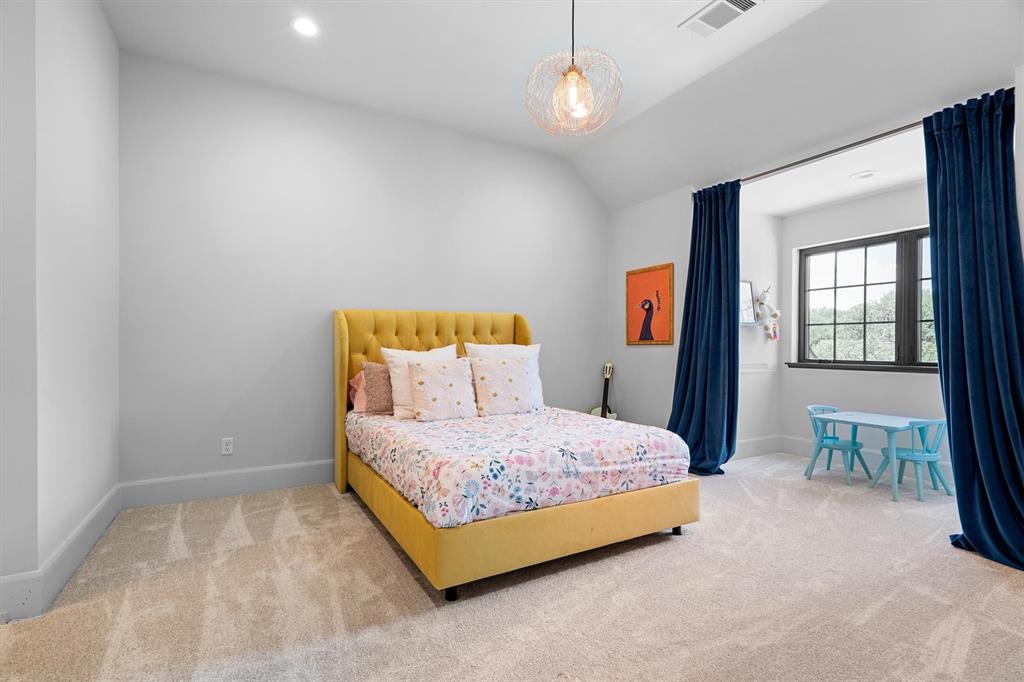 Hickory Hill Estate - Residential