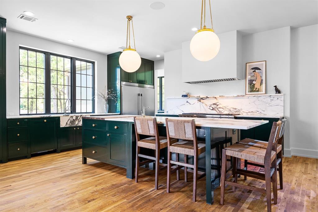 Hickory Hill Estate - Residential