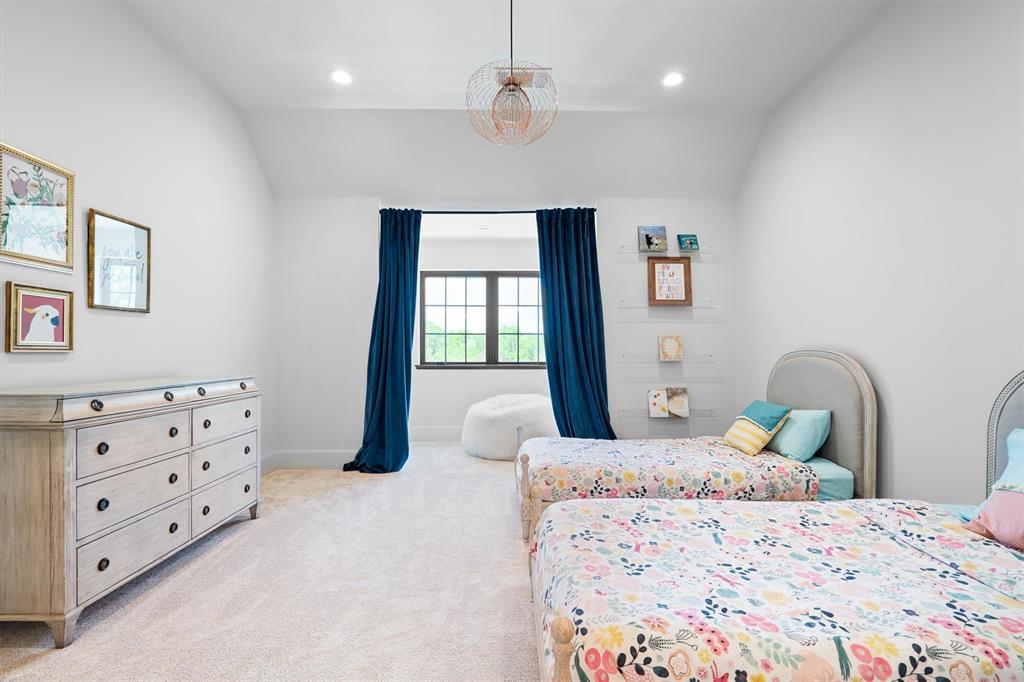 Hickory Hill Estate - Residential