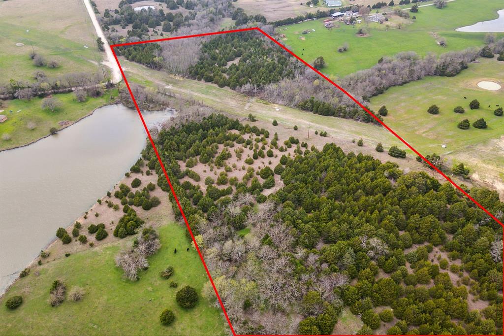 25 acres County Road 672