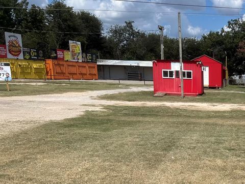 1810 Farm Market 1187 Crowley TX 76036