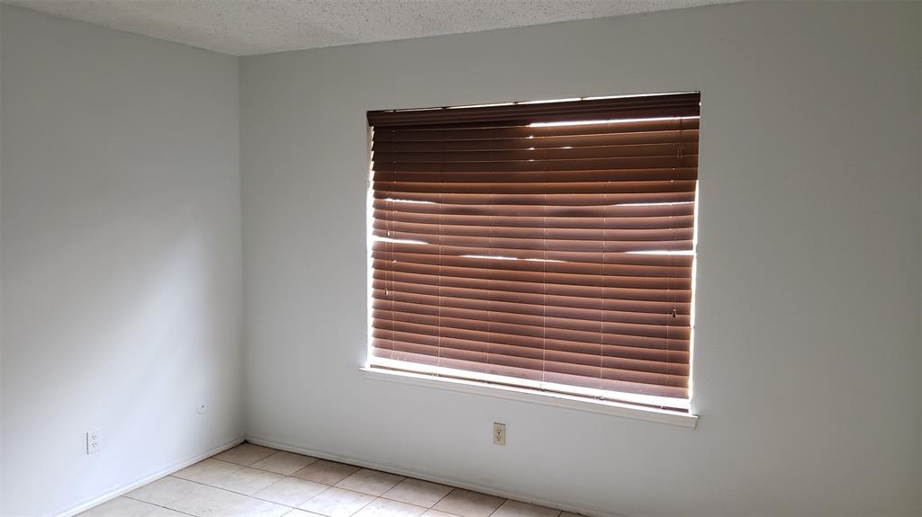 Duplex South Add - Residential Lease