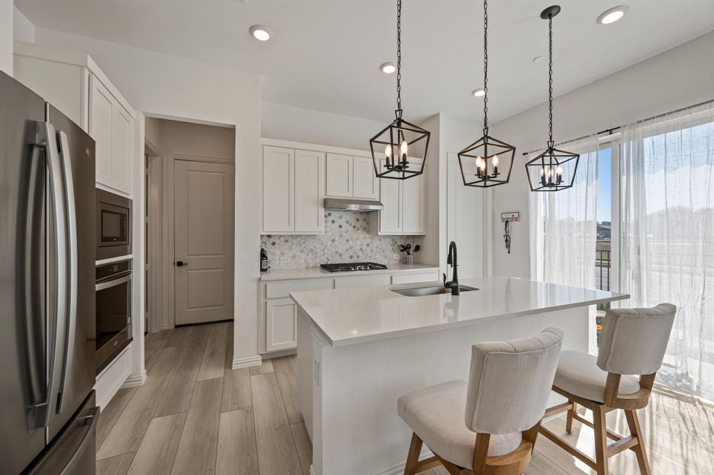 6201 Queens Path