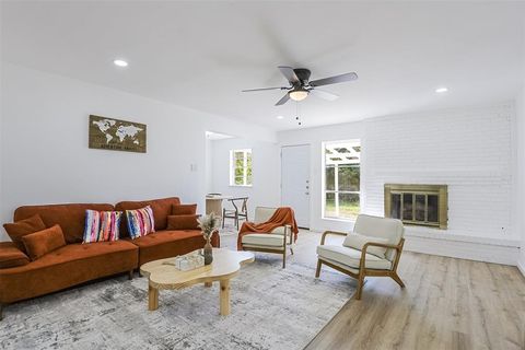 13050 Glenside Drive Farmers Branch TX 75234